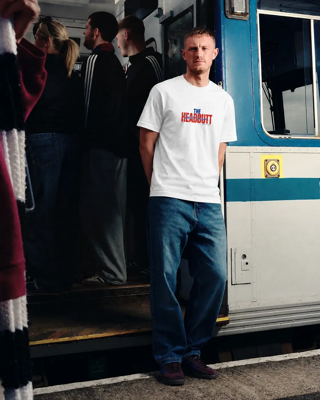 The Headbutt — toma editorial 1